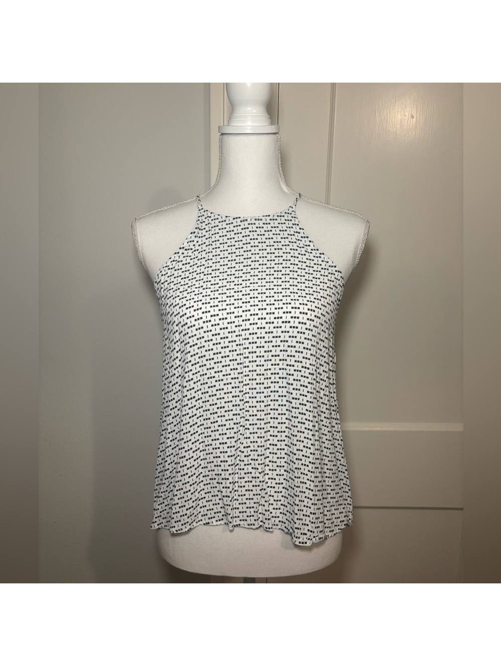 BP Black and White Sleeveless Tank Top